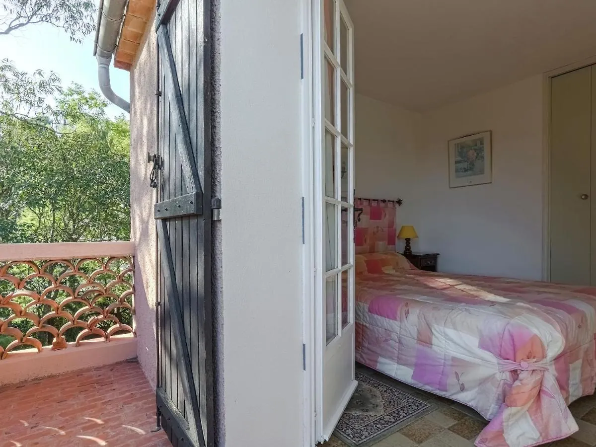 Snug Holiday Home In Bormes Les Mimosas With Pool