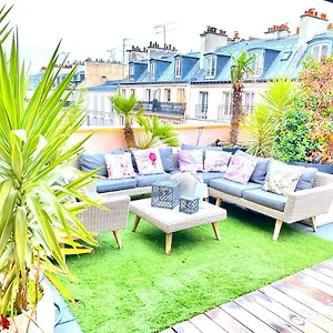 amazing-flat-with-rooftop-terrace-in.fr-paris.fr/