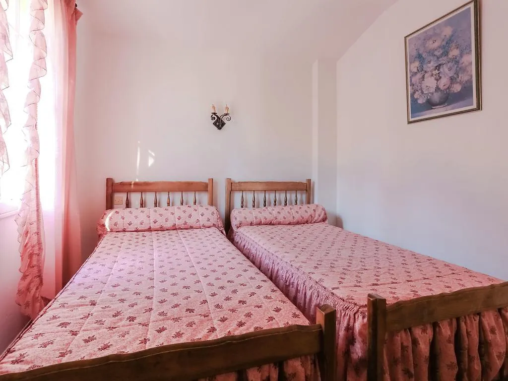 Snug Holiday Home In Bormes Les Mimosas With Pool  Bormes-les-Mimosas